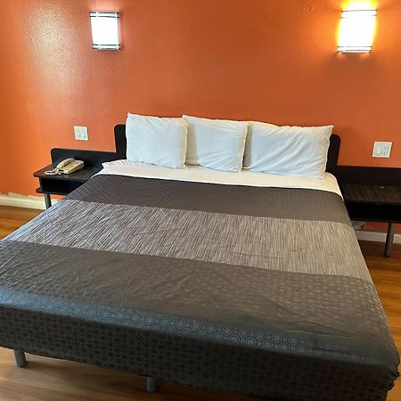 אנהיים Beachside Inn מראה חיצוני תמונה