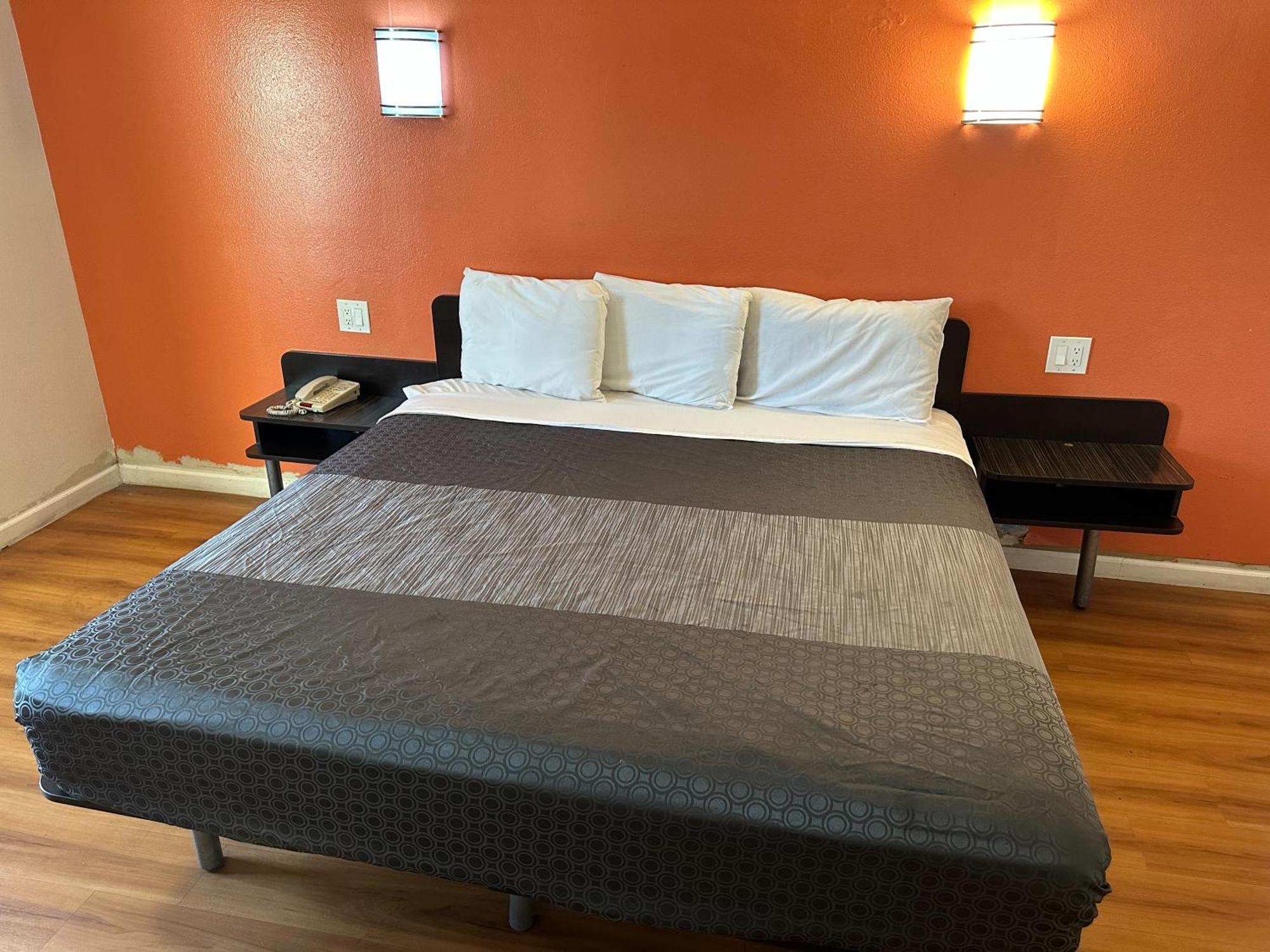 אנהיים Beachside Inn מראה חיצוני תמונה